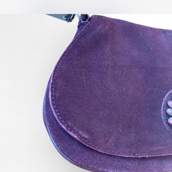 New York & co Purple Suede shoulder Bag with rhinestone Floral brooch NWT Y2k - Picture 2 of 6